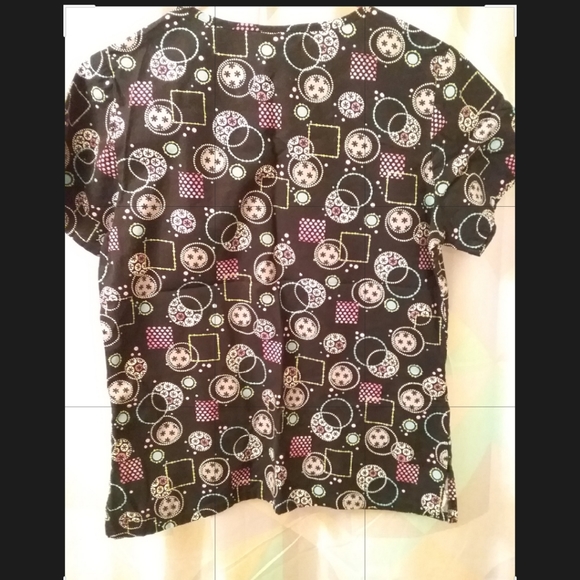 Scrub top - Picture 2 of 2